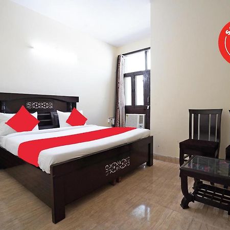 Oyo 46744 Hotel Yash New Delhi Extérieur photo