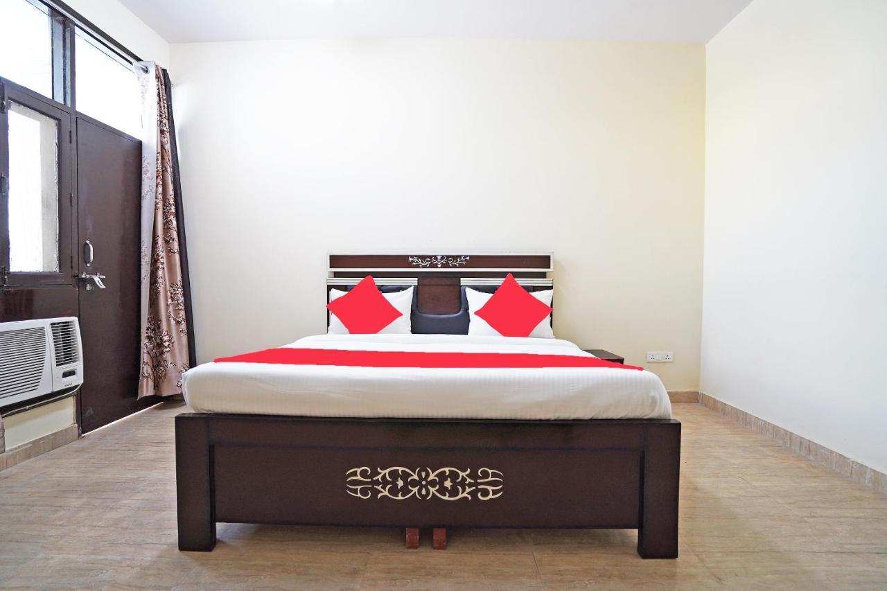 Oyo 46744 Hotel Yash New Delhi Extérieur photo