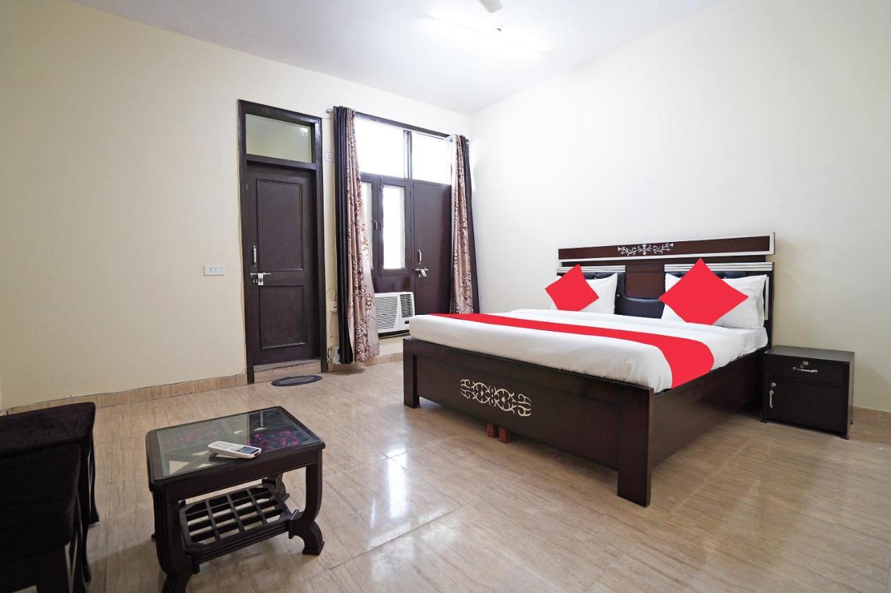 Oyo 46744 Hotel Yash New Delhi Extérieur photo