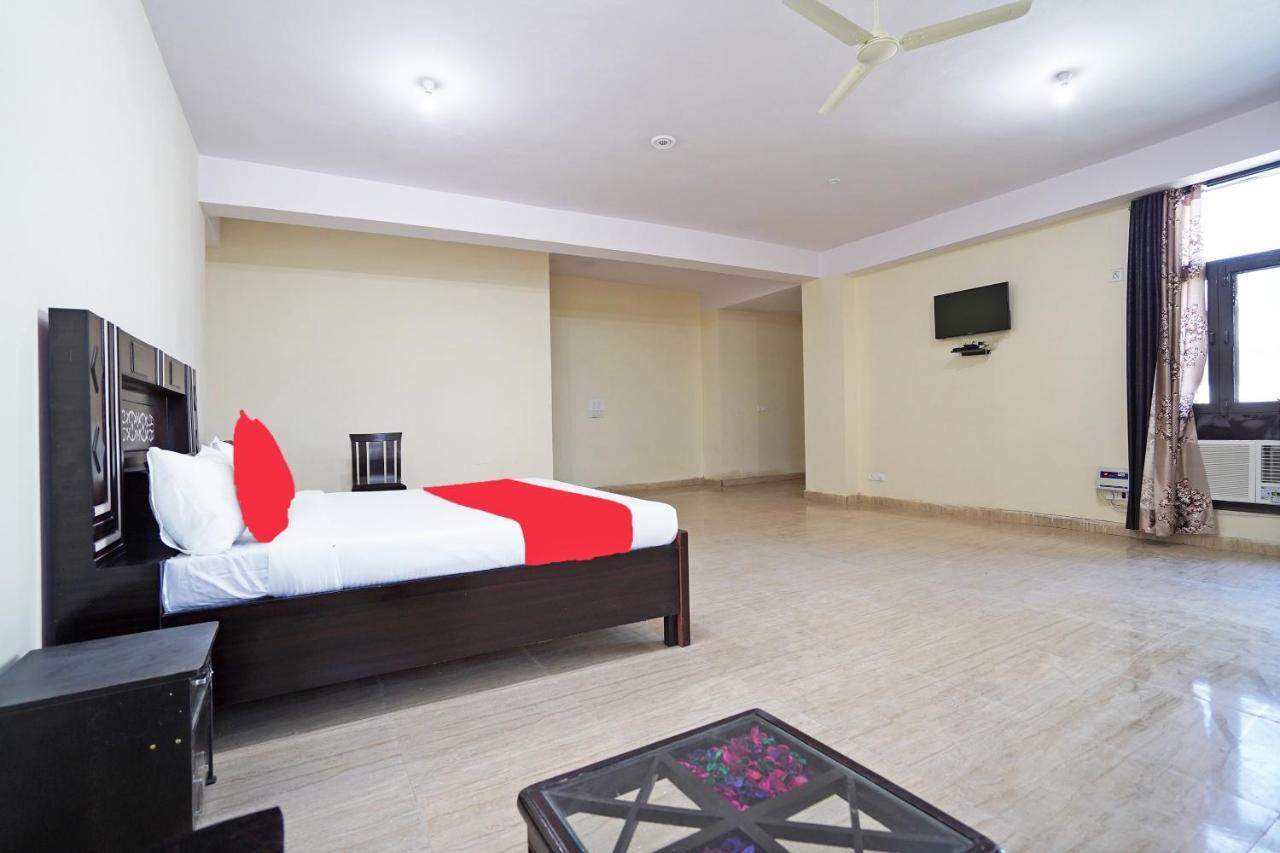 Oyo 46744 Hotel Yash New Delhi Extérieur photo